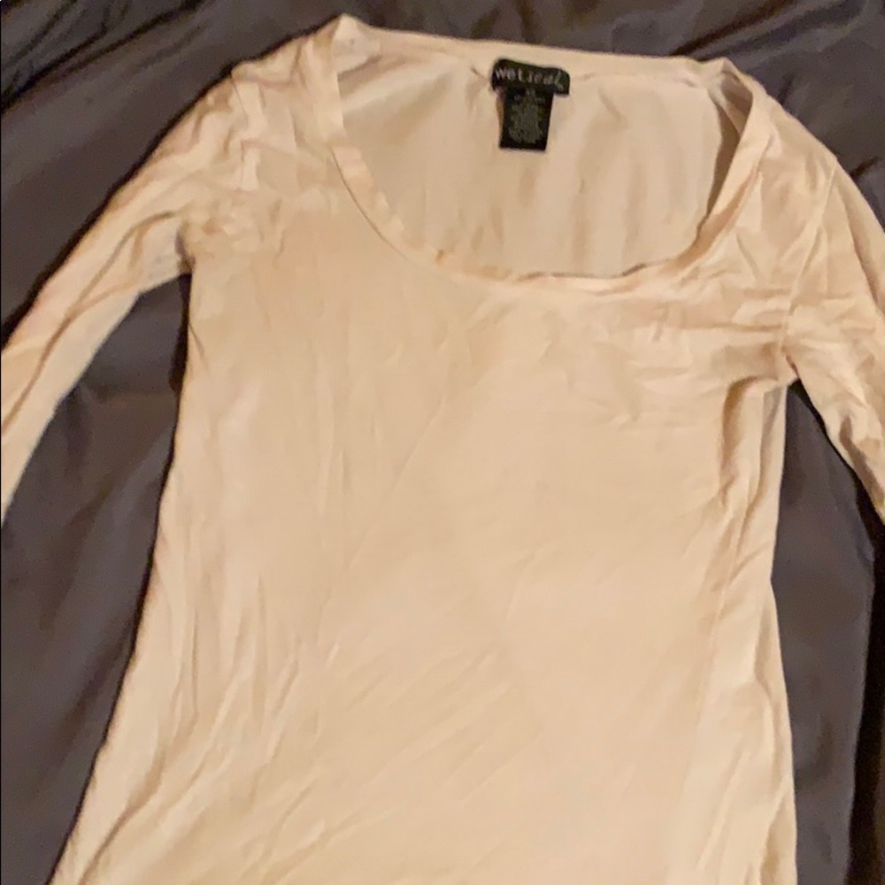 Long sleeve t-shirt